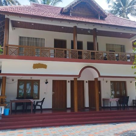 Marari Anna Beach Villa Марарикулам Экстерьер фото