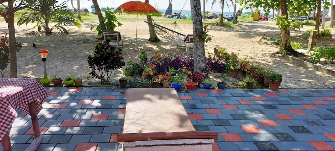 Marari Anna Beach Villa Марарикулам Экстерьер фото