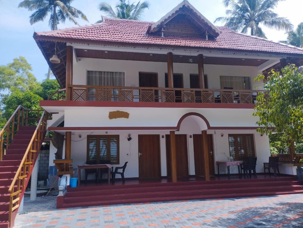 Marari Anna Beach Villa Марарикулам Экстерьер фото